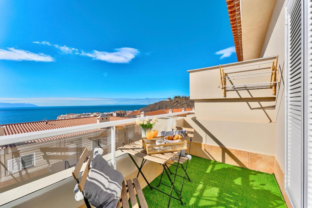Black Beach Luxury Vacation House Puerto de Santiago  Exterior photo